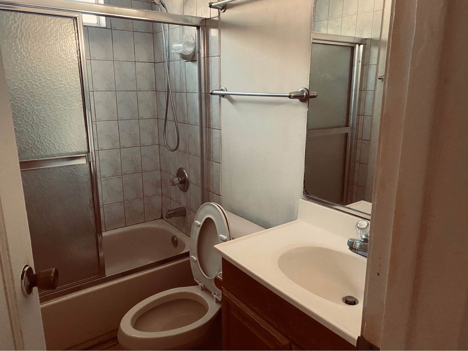 2 Beds 1 Bath - House photo'