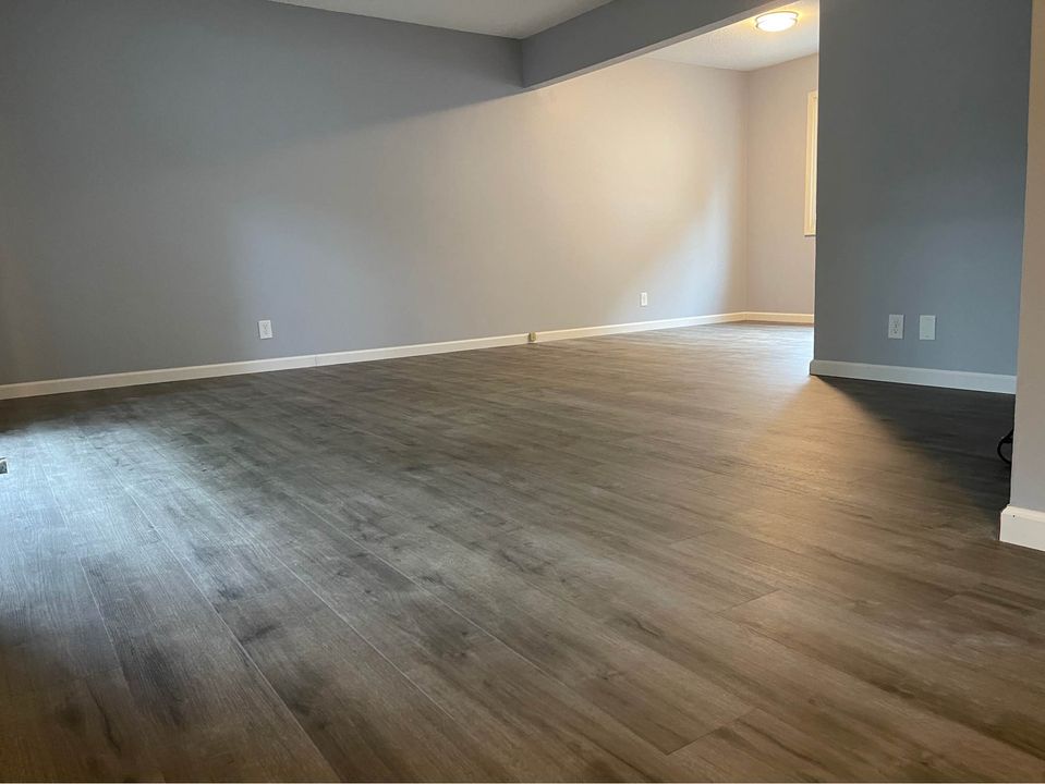 2 Beds 1 Bath - Townhouse photo'