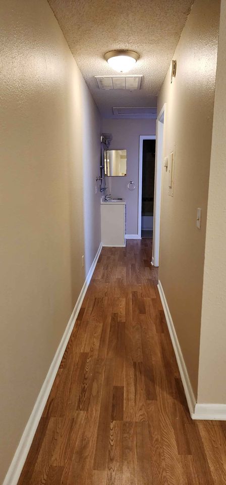 2 Beds 1 Bath - Townhouse photo'