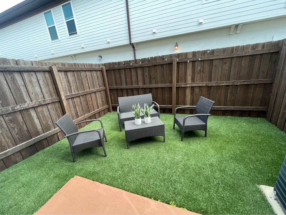 2 Beds 2 Baths - Townhouse photo'