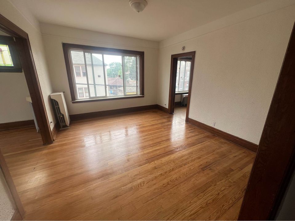 3 Beds 1 Bath - Apartment photo'