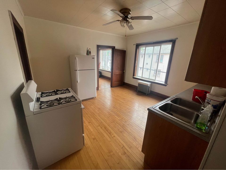 3 Beds 1 Bath - Apartment photo'