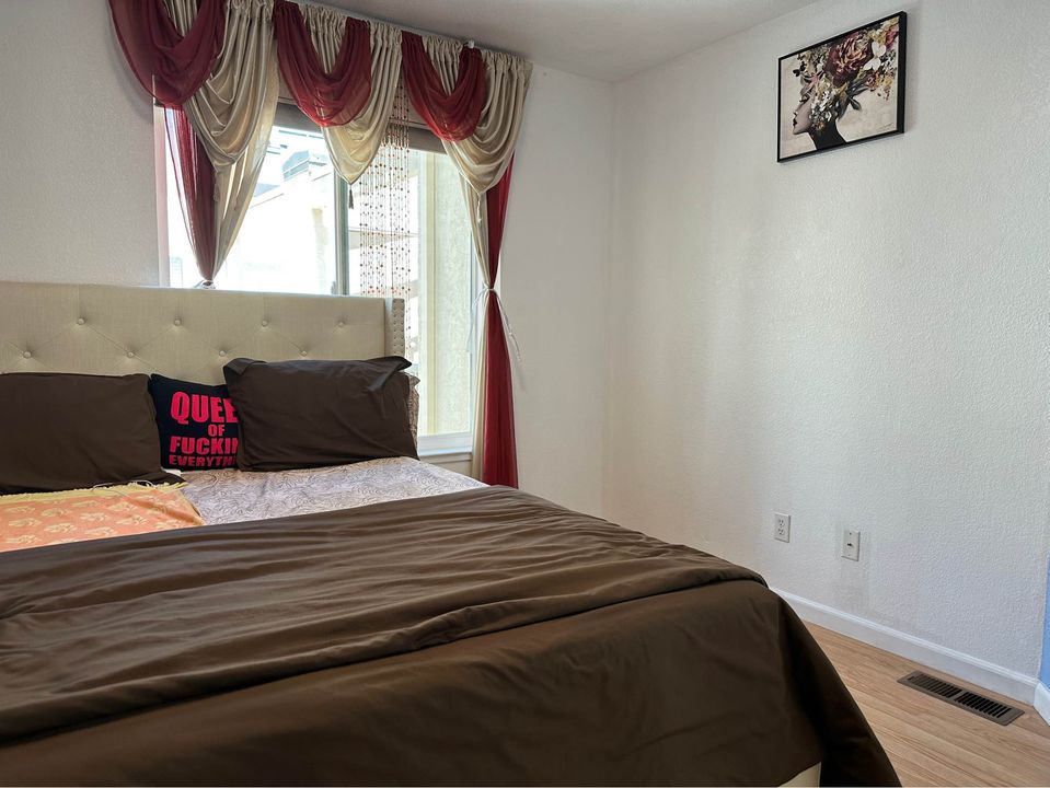 1 Bed 1 Bath - Townhouse photo'