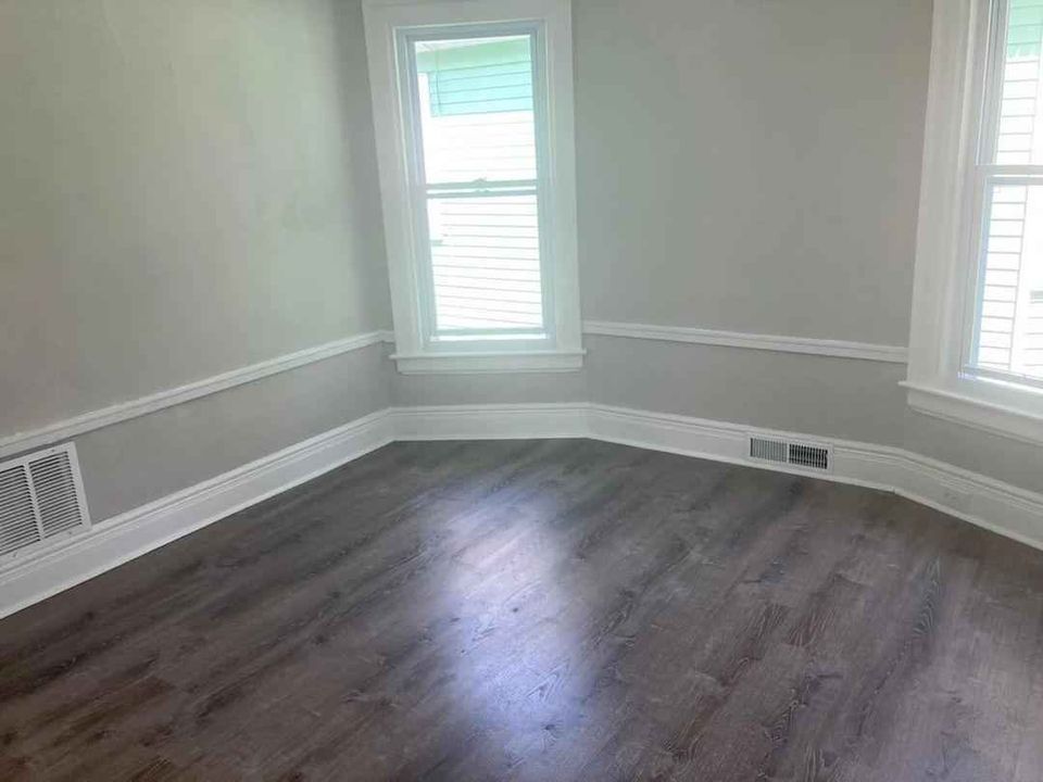 2 Beds 1 Bath - Apartment photo'