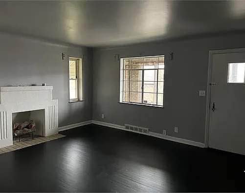 2 Beds 1 Bath - House photo'