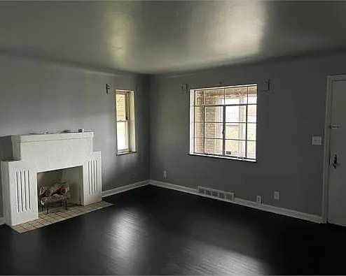 2 Beds 1 Bath - House photo'