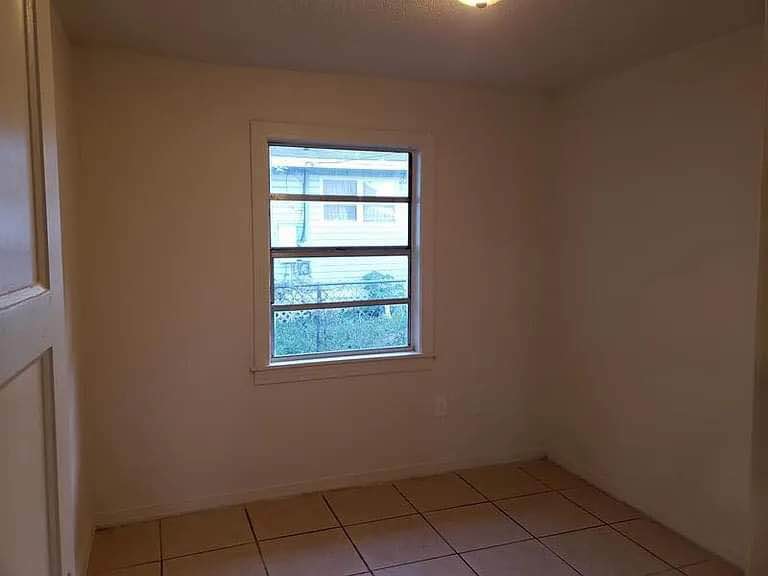 2 Beds 1 Bath - House photo'