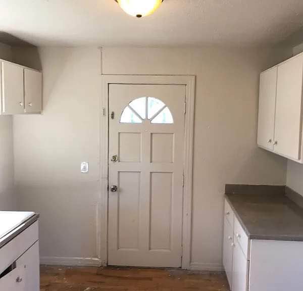 2 Beds 1 Bath - House photo'