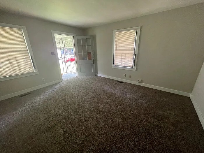 2 Beds 1 Bath House photo'