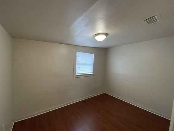 2 Beds 1 Bath - House photo'