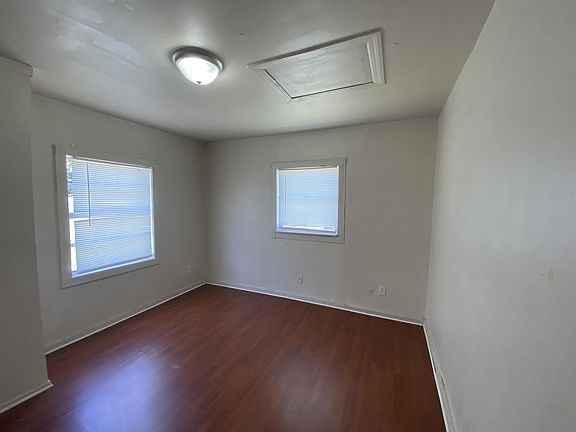 2 Beds 1 Bath - House photo'