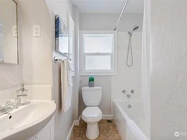 2 beds 1 bath House photo'