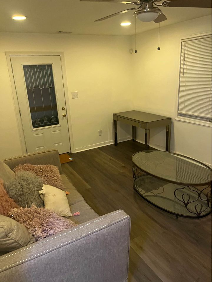 2 Beds 1 Bath - House photo'