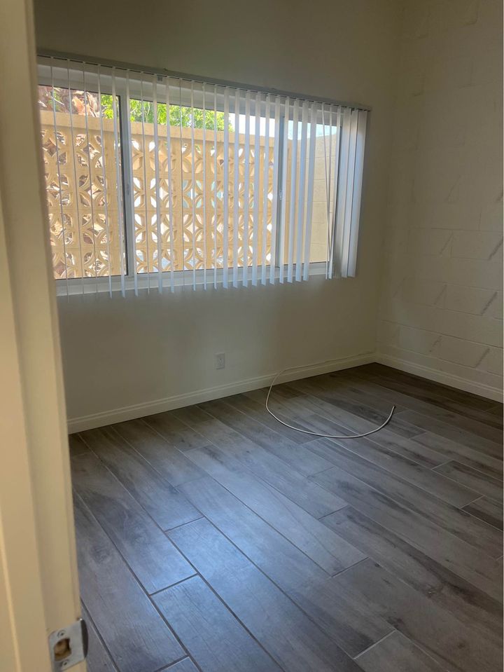 2 Beds 1 Bath - Townhouse - 4