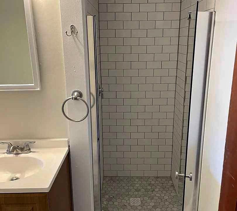 2 beds 1 bathroom – Flat