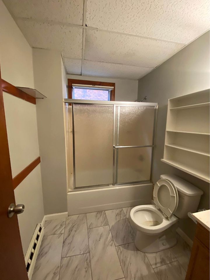 3 Beds 1 Bath - Apartment