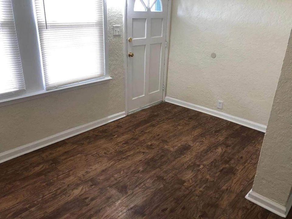 3 Beds 1 Bath - Apartment photo'