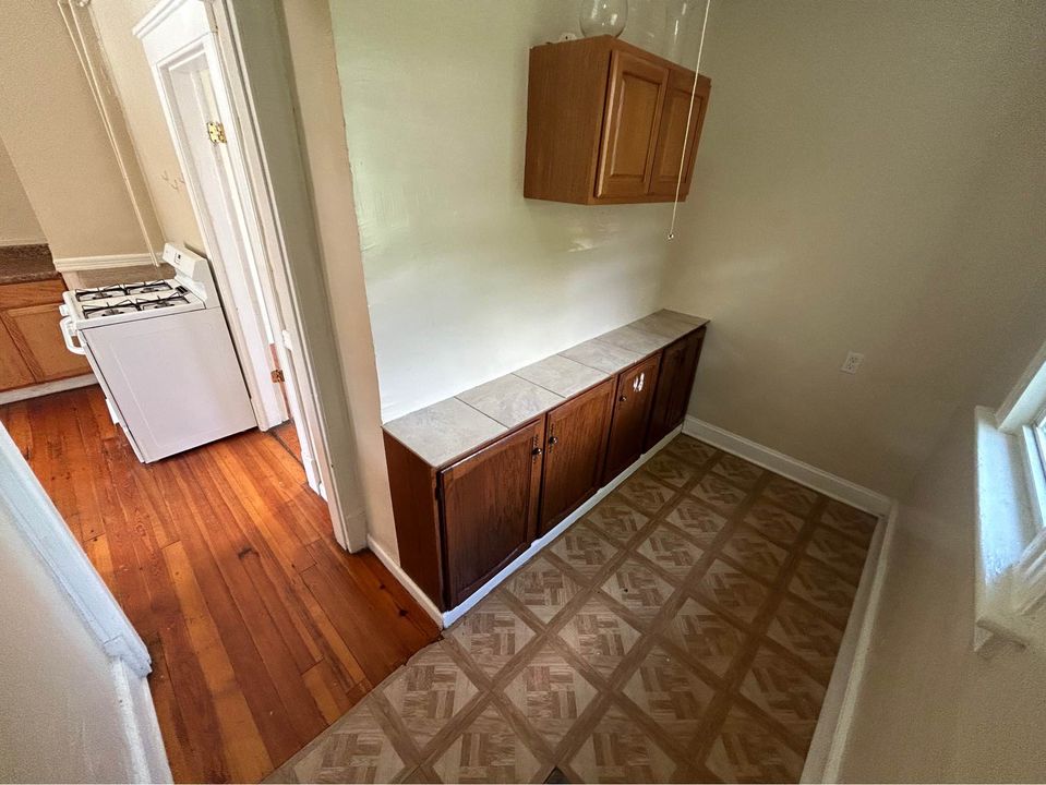 3 Beds 1 Bath - Apartment photo'