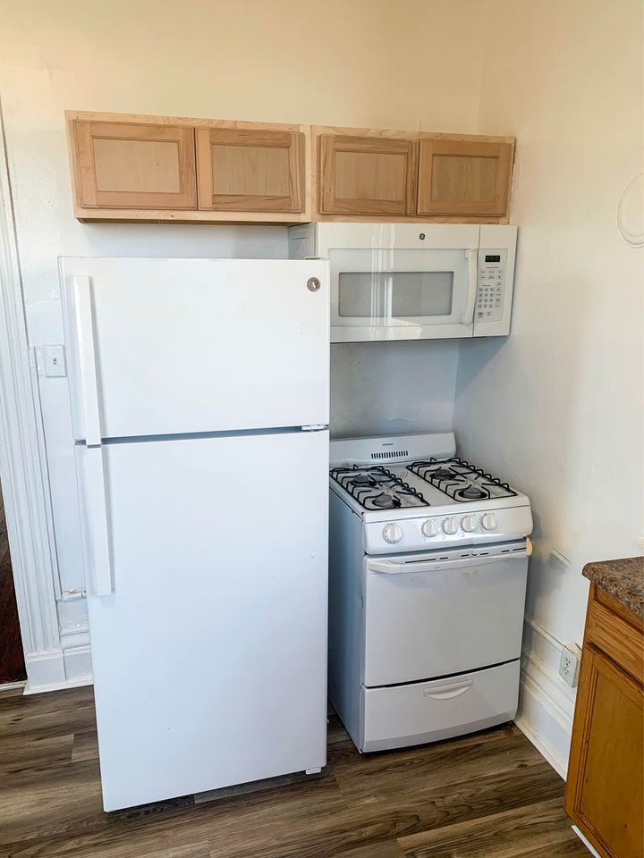 3 Beds 1 Bath - Apartment photo'