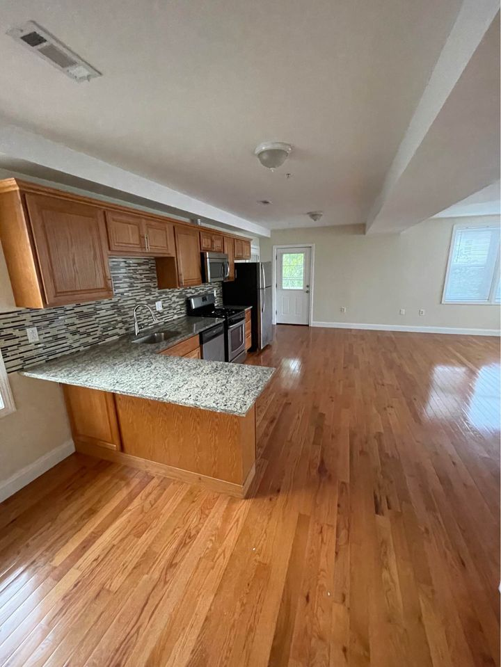 3 Beds 1 Bath - Apartment photo'