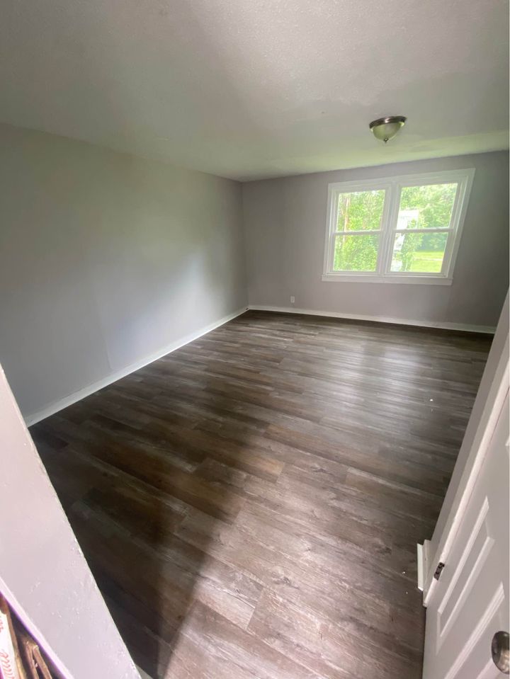 3 Beds 1 Bath - Apartment photo'