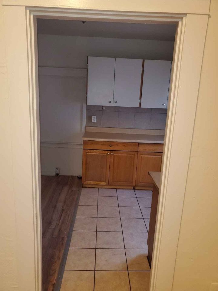 3 Beds 1 Bath - House - 18