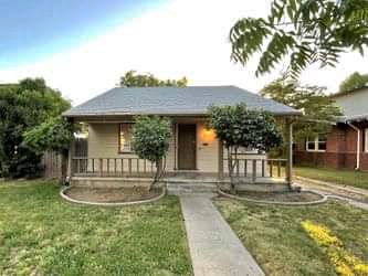 3bed 1bath home available for rent in 4210 54th St Sacramento, CA 95820