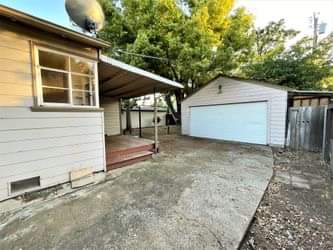 3bed 1bath home available for rent in 4210 54th St Sacramento, CA 95820 - 6
