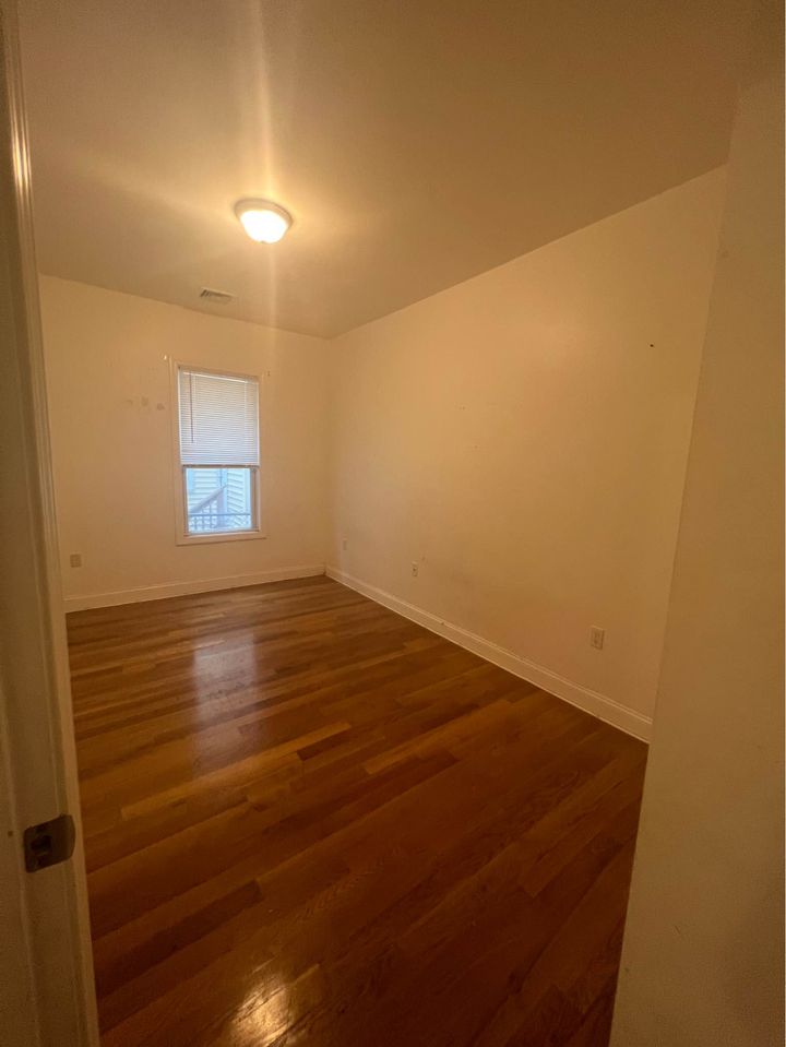 4 Beds 1 Bath - Apartment photo'