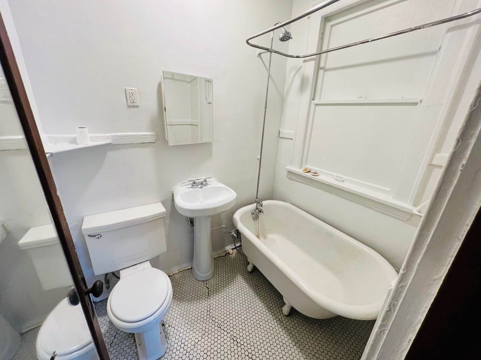 1 Bed 1 Bath - Apartment photo'