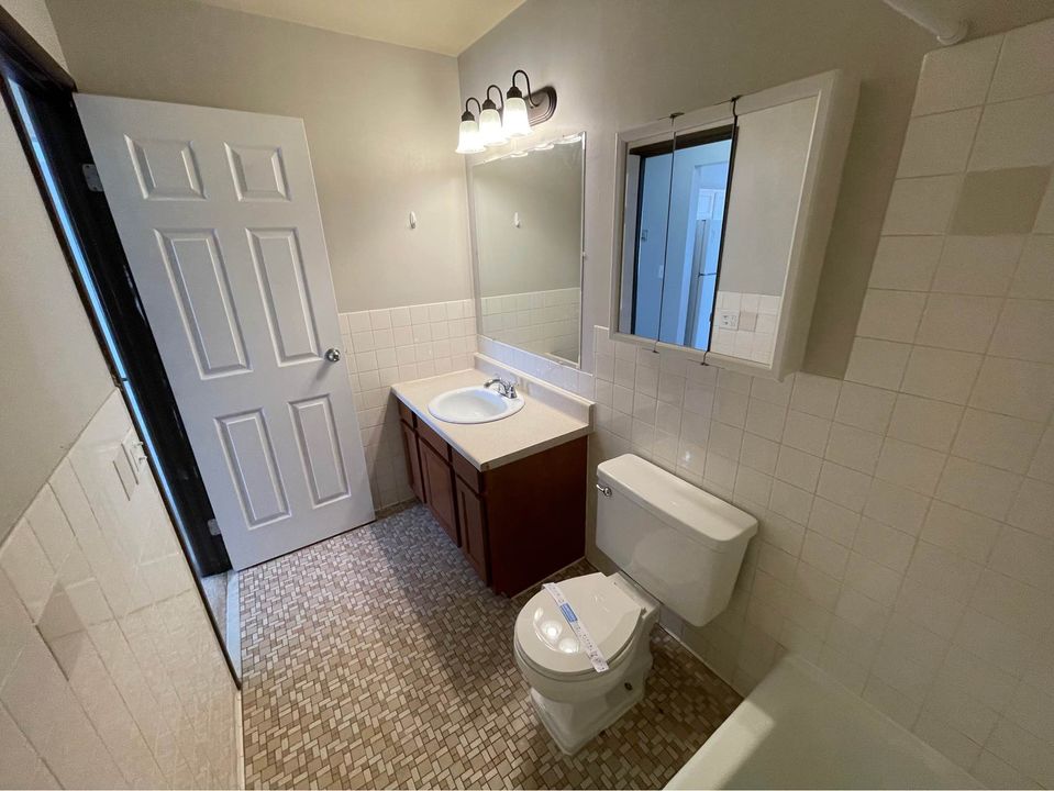 1 Bed 1 Bath - Apartment photo'