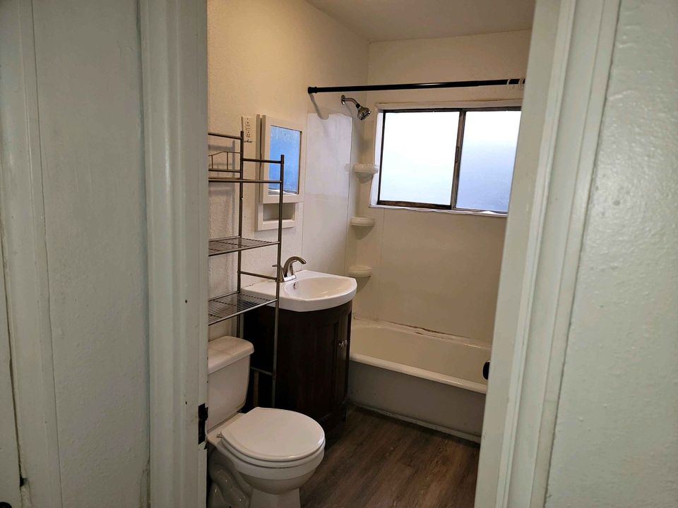 1 Bed 1 Bath - Apartment