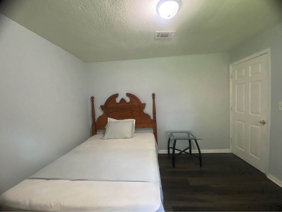 1 Bed 1 Bath - Apartment photo'