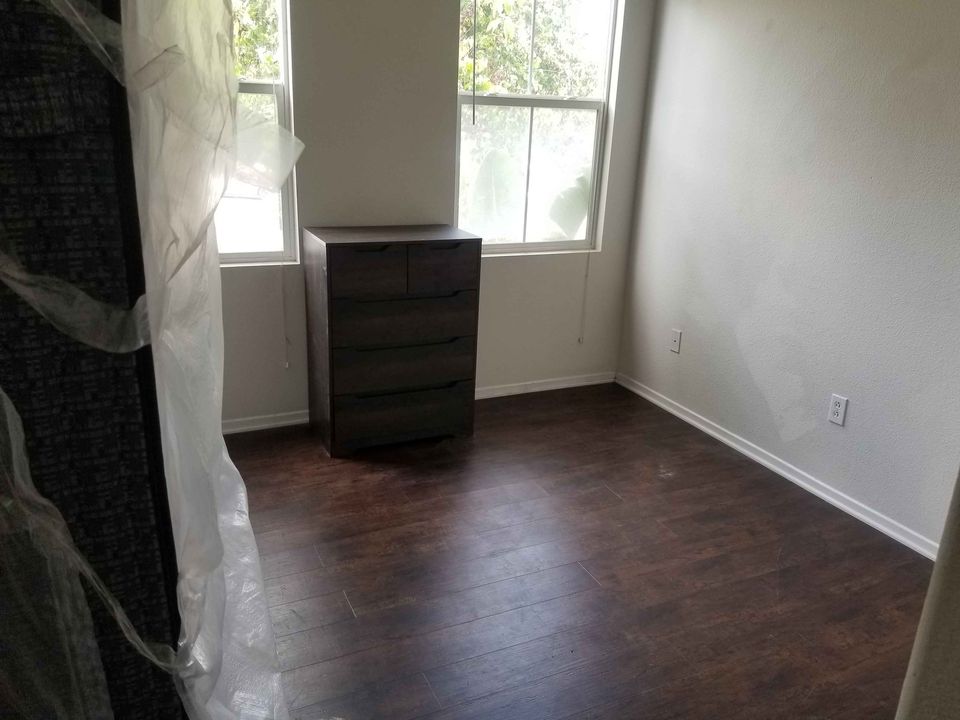 1 Bed 1 Bath - Townhouse photo'