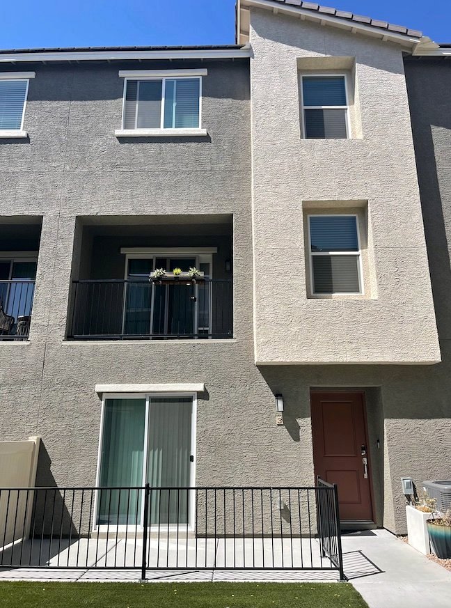 1 Bed 1 Bath Townhouse photo'