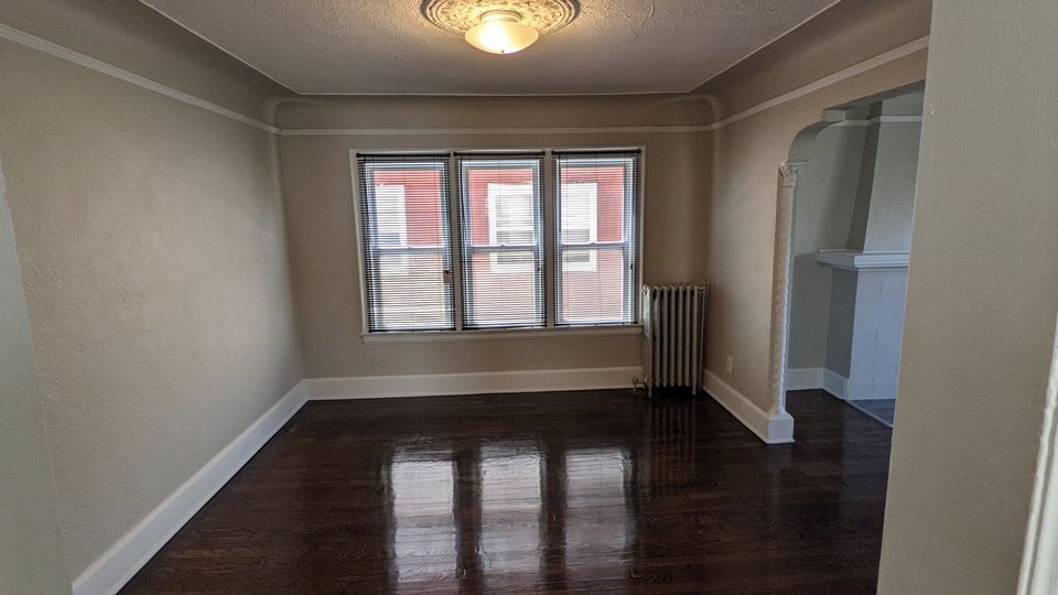 2 Beds 1 Bath Apartment photo'