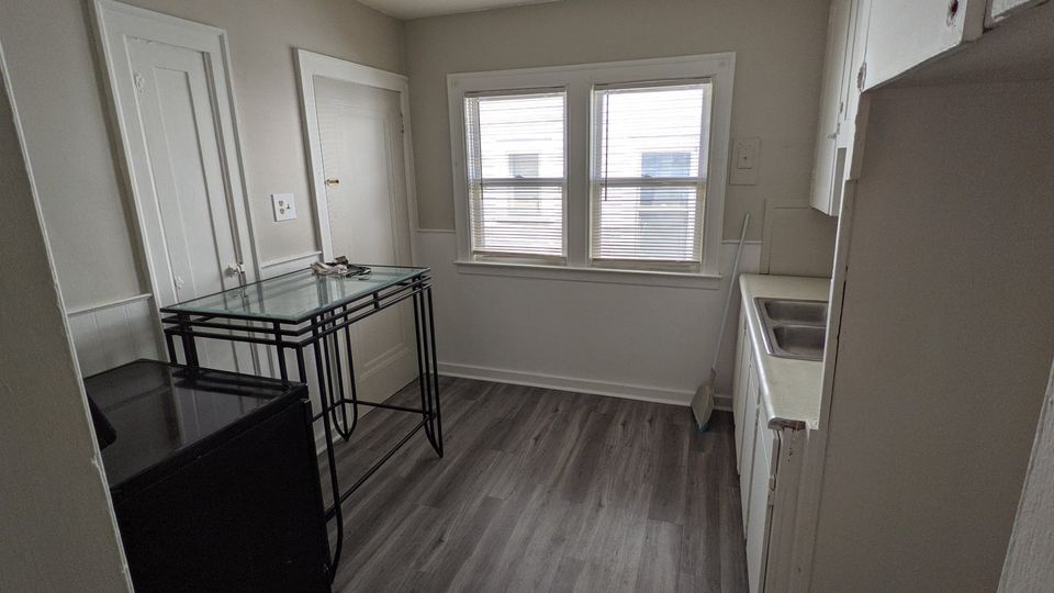 2 Beds 1 Bath Apartment photo'