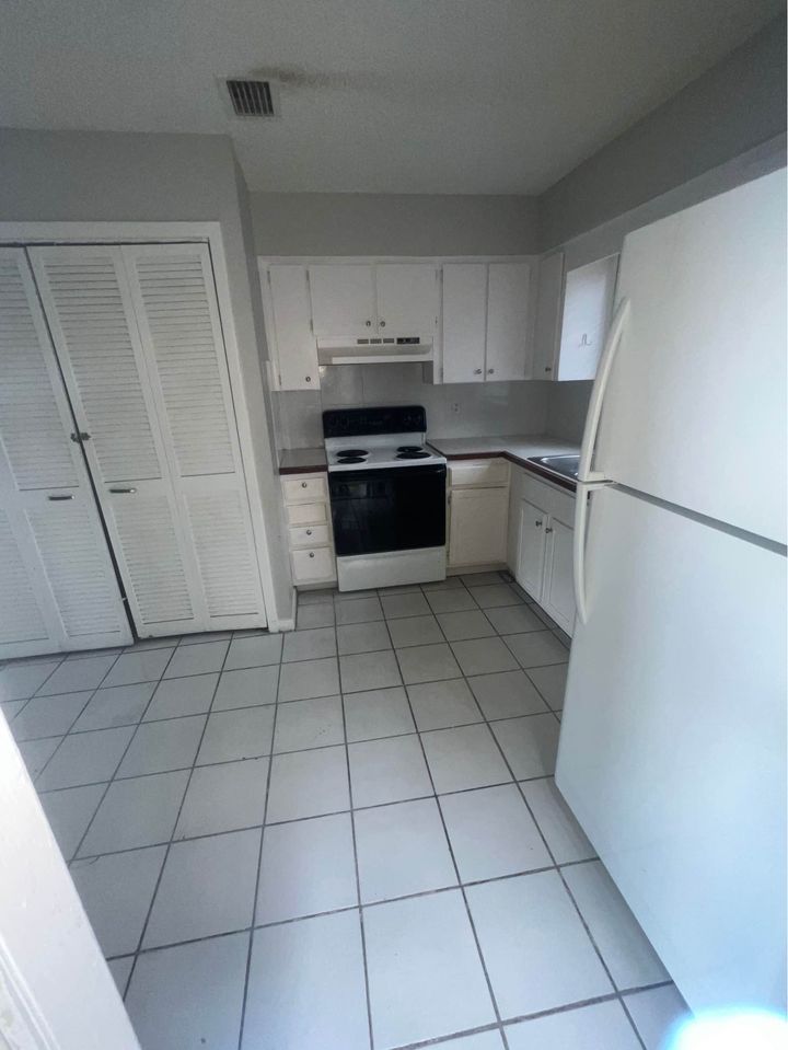 2 Beds 1 Bath - Apartment photo'