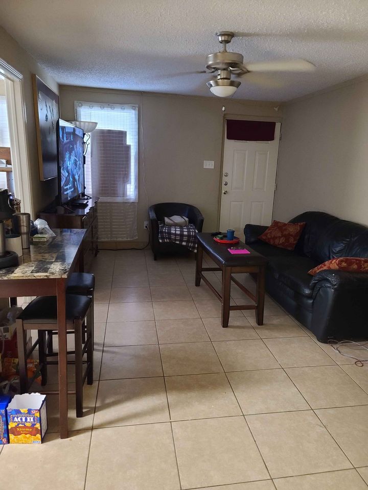 2 Beds 1 Bath - Apartment photo'