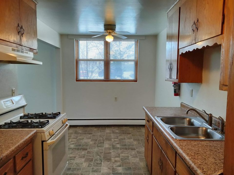 2 Beds 1 Bath Apartment photo'