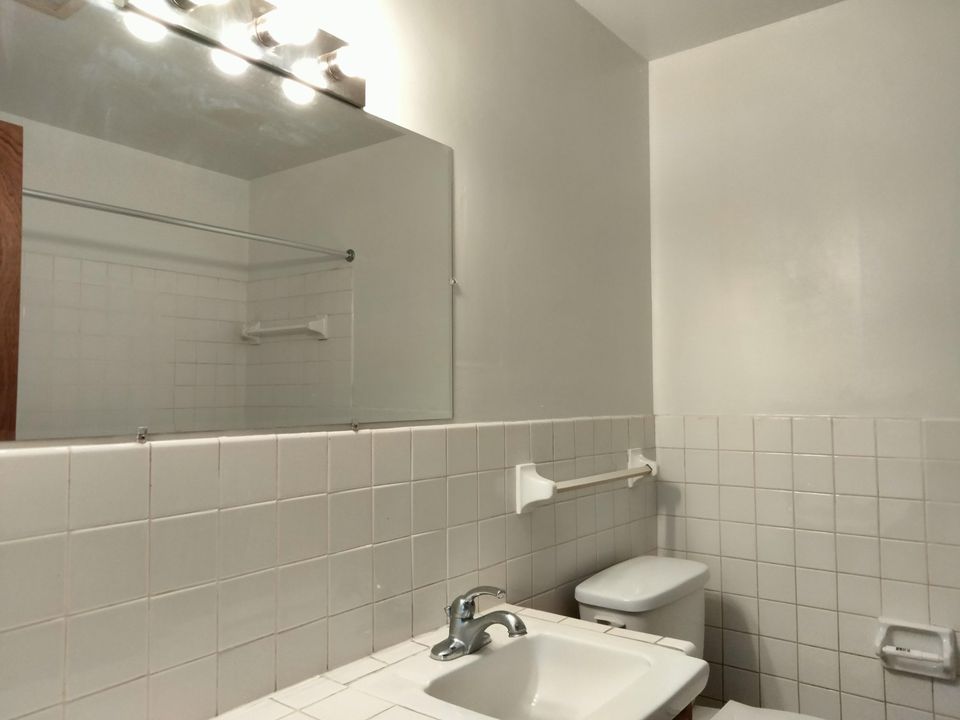 2 Beds 1 Bath Apartment photo'