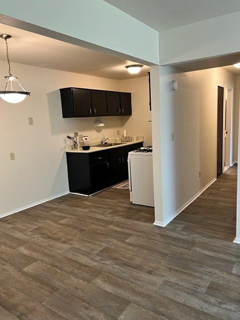 2 Beds 1 Bath Apartment