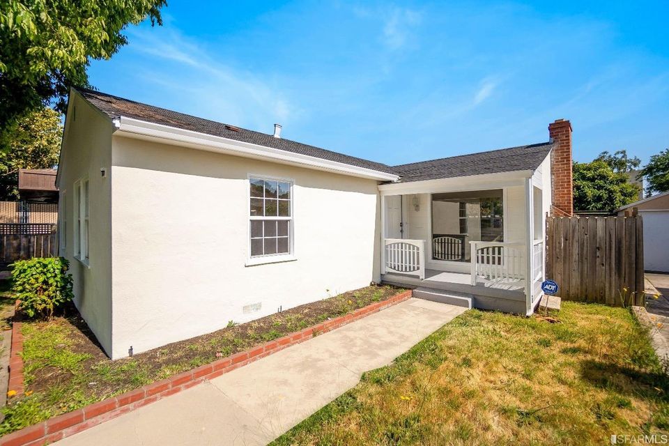 2 Beds 1 Bath House photo'