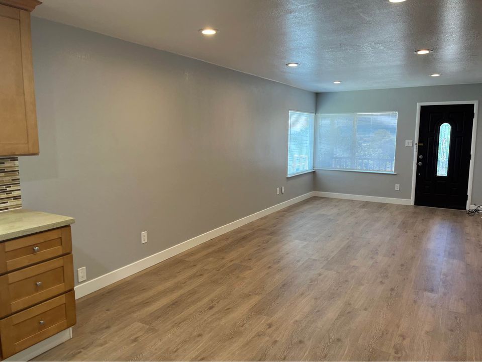 2 Beds 1 Bath - House photo'