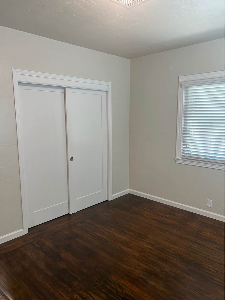 2 Beds 1 Bath - House photo'