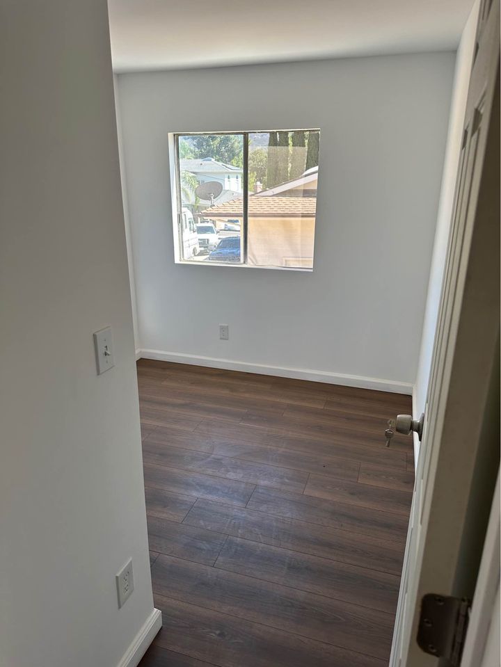 2 Beds 1 Bath - House photo'