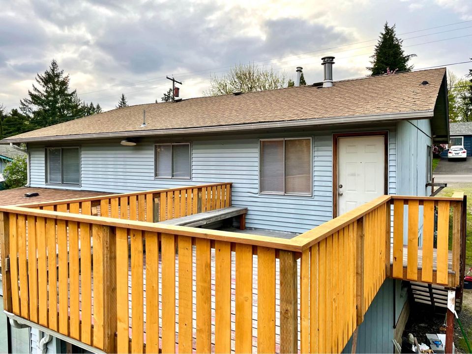 2 Beds 1 Bath - Townhouse photo'