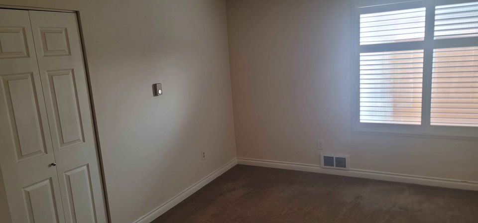 2 Beds 1 Bath - Townhouse - 8