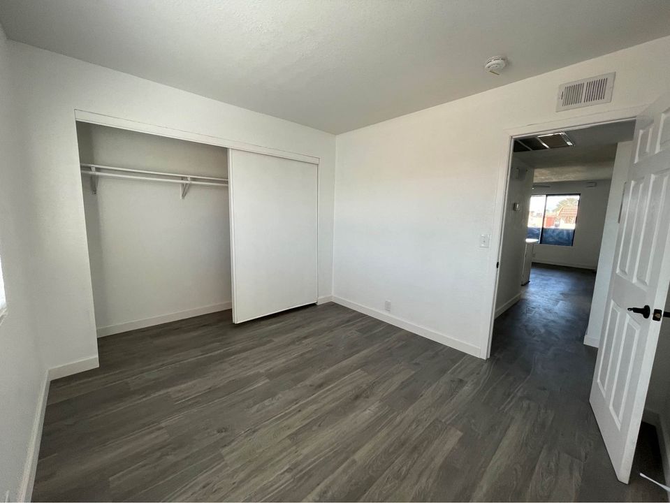 2 Beds 2 Baths - Apartment