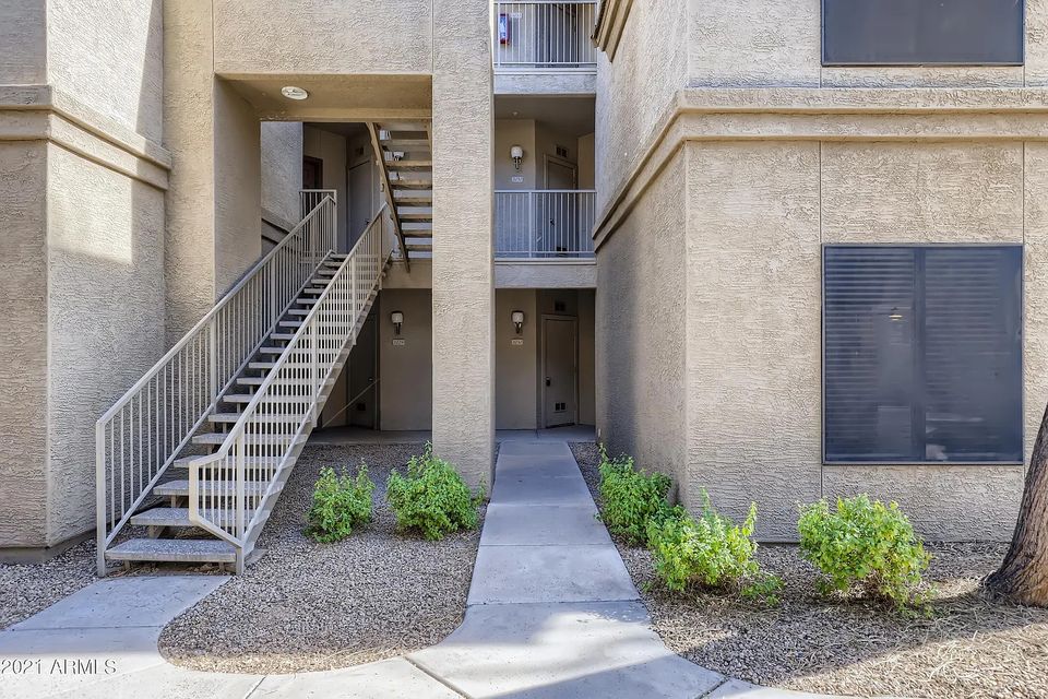 2 Beds 2 Baths Townhouse - 12